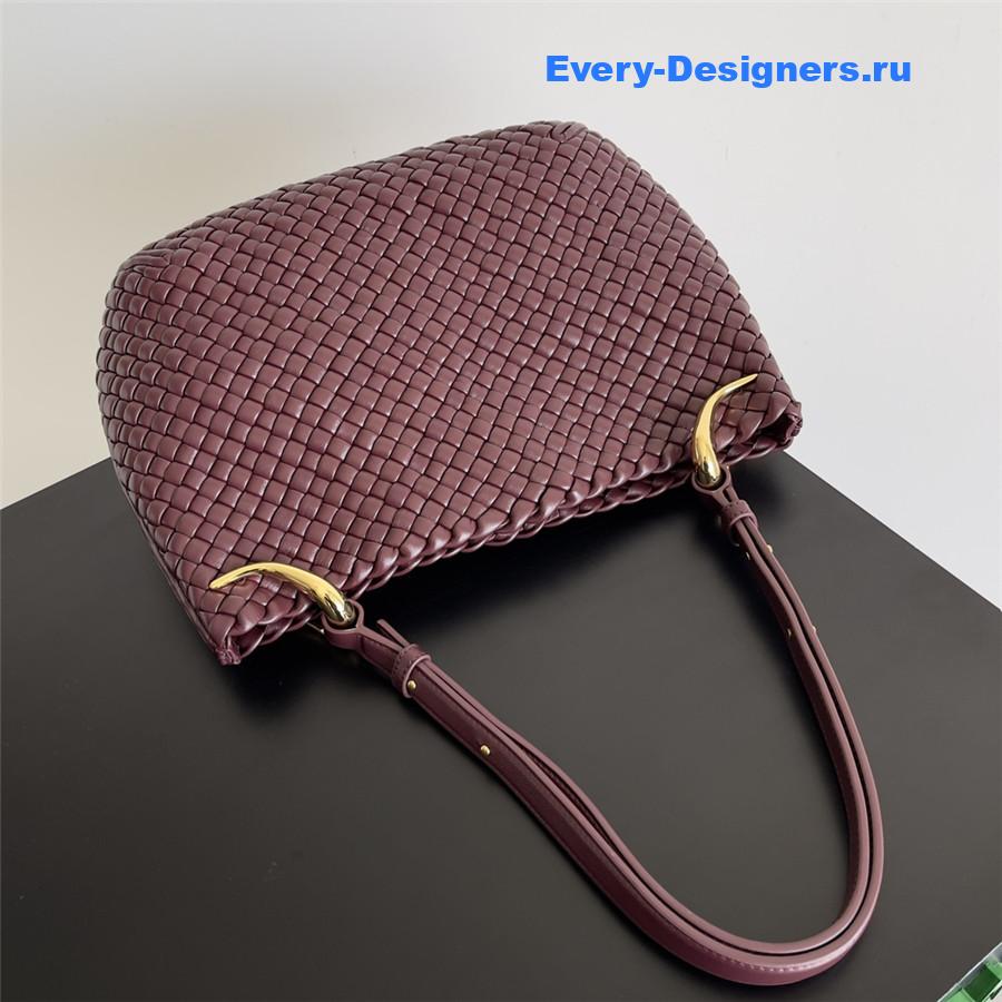 b0tt*ga Ven*ta burgundy pipe bag