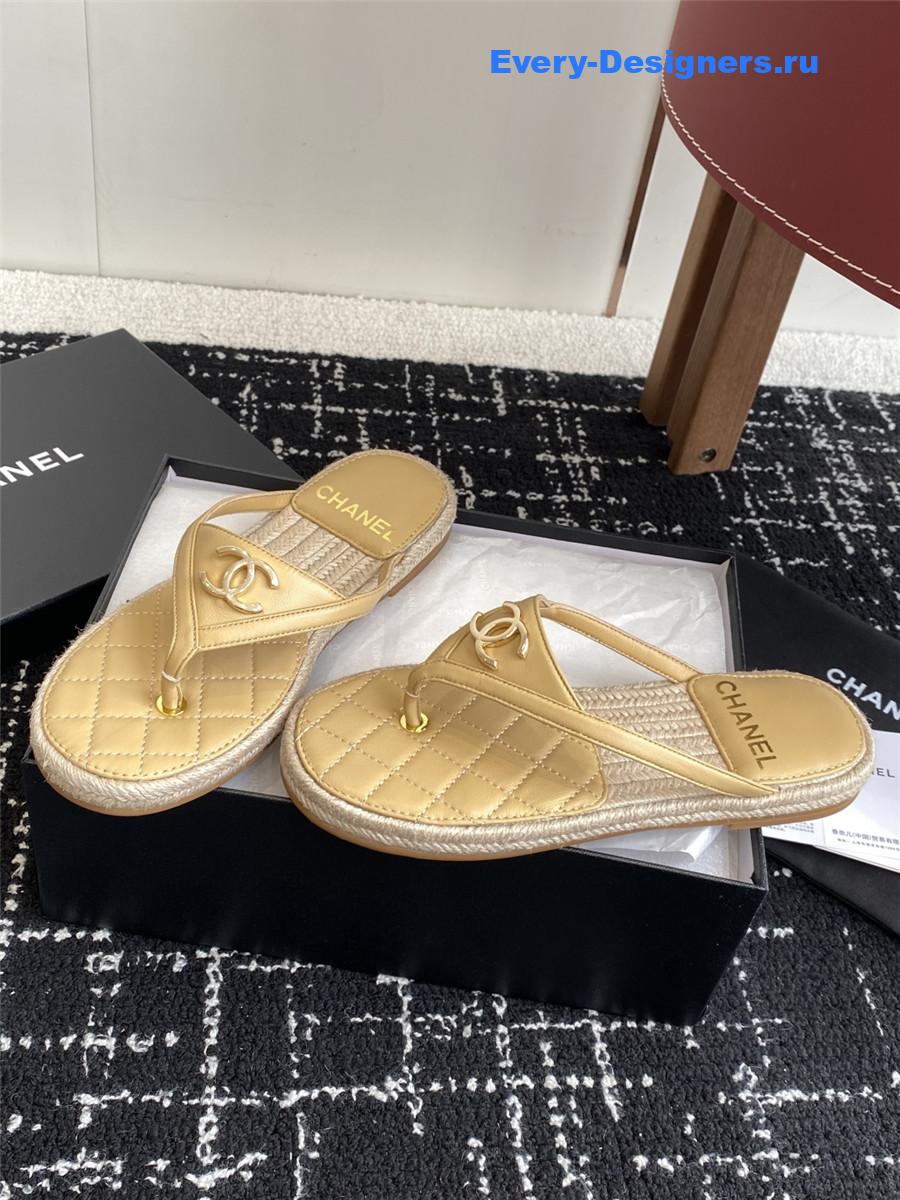 Ch**el beige suede thongs