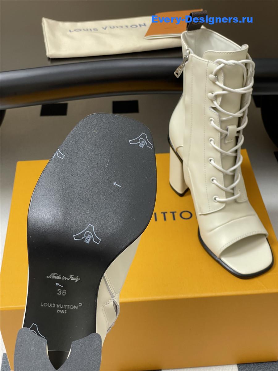 l0vis Vvtt0n berlin white boots