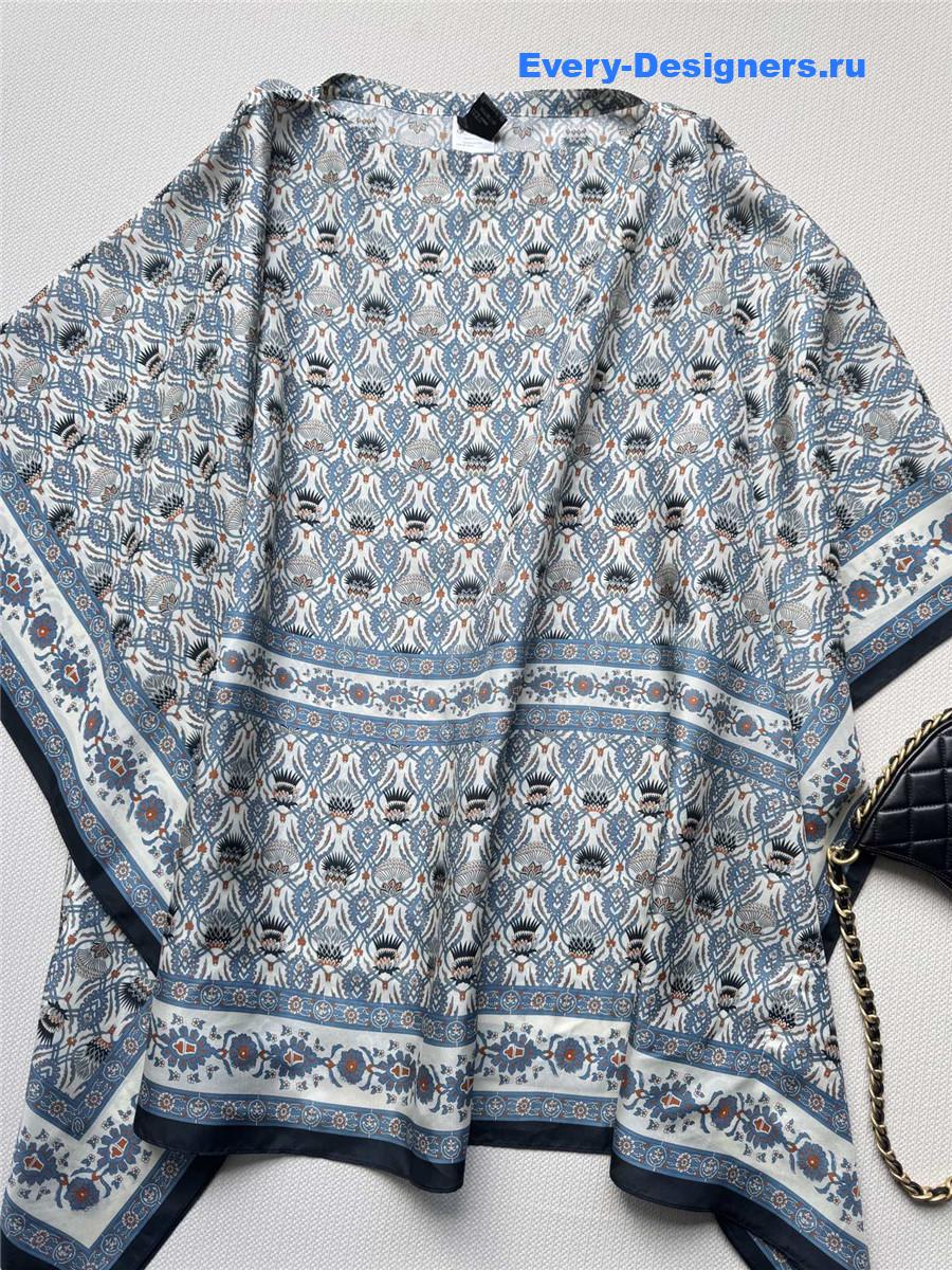 L0r0 P1ana dani blue silk poncho