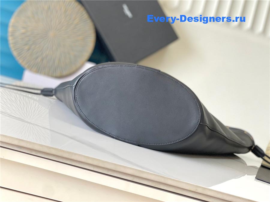 Sa1nt Lau*nt y large hobo in black leather