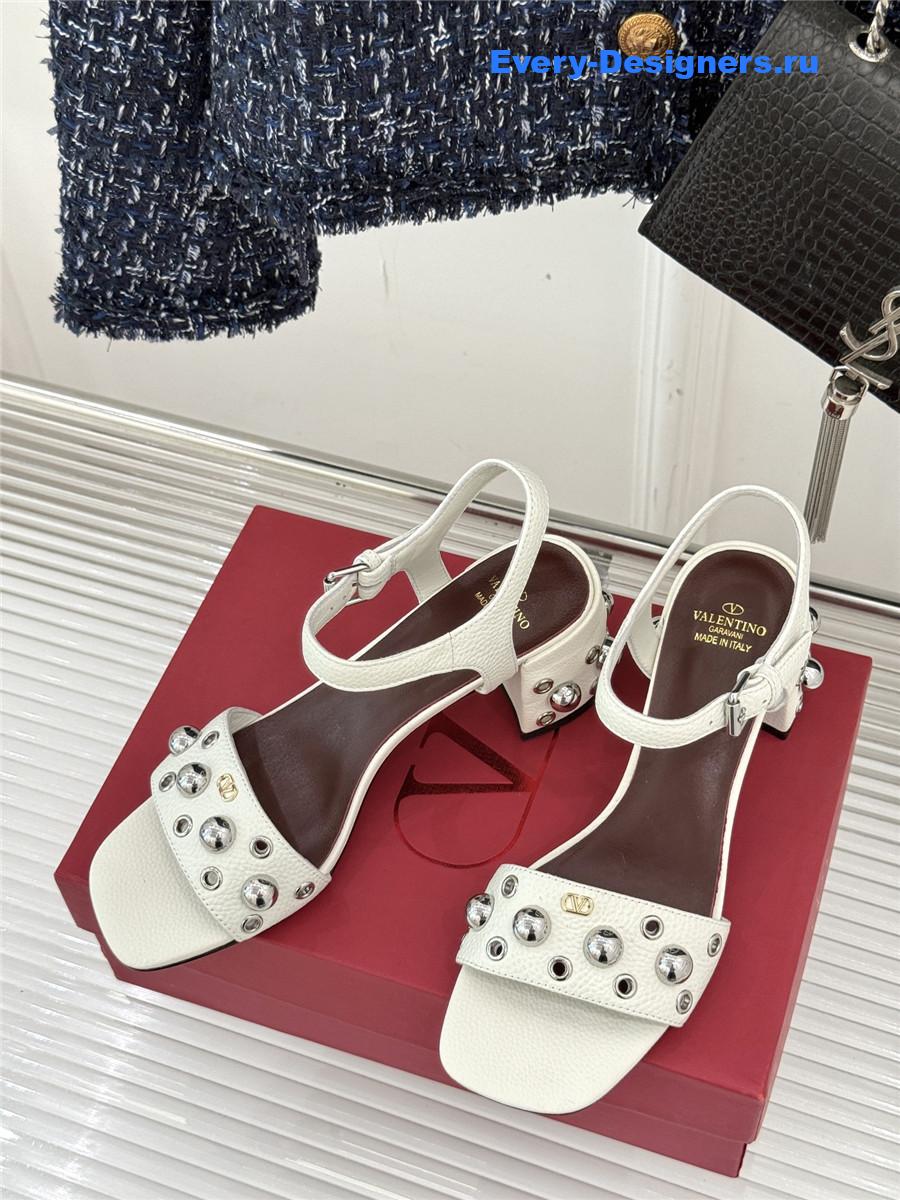 Va1e*ntin0 nellcôte grainy calfskin sandal