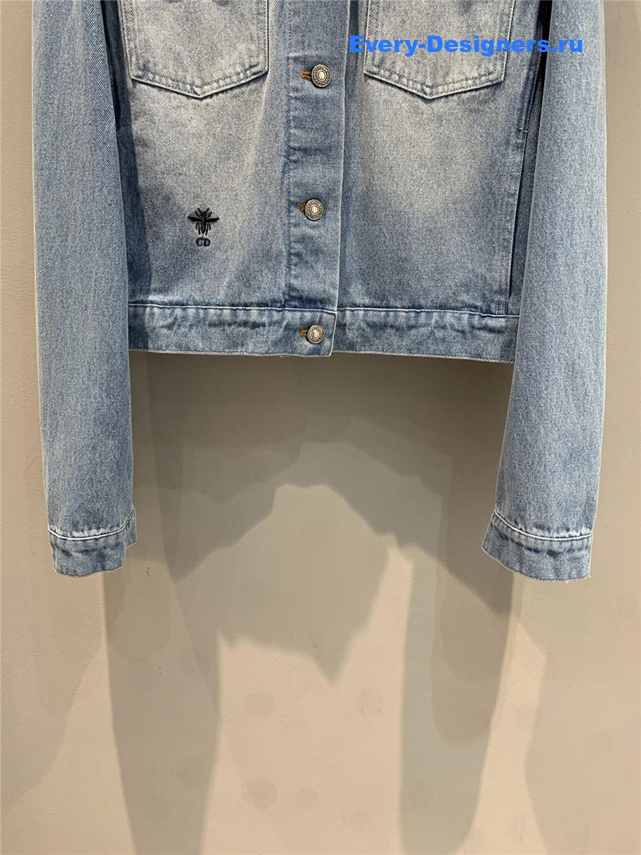 D10r light blue bee embroidered denim jacket