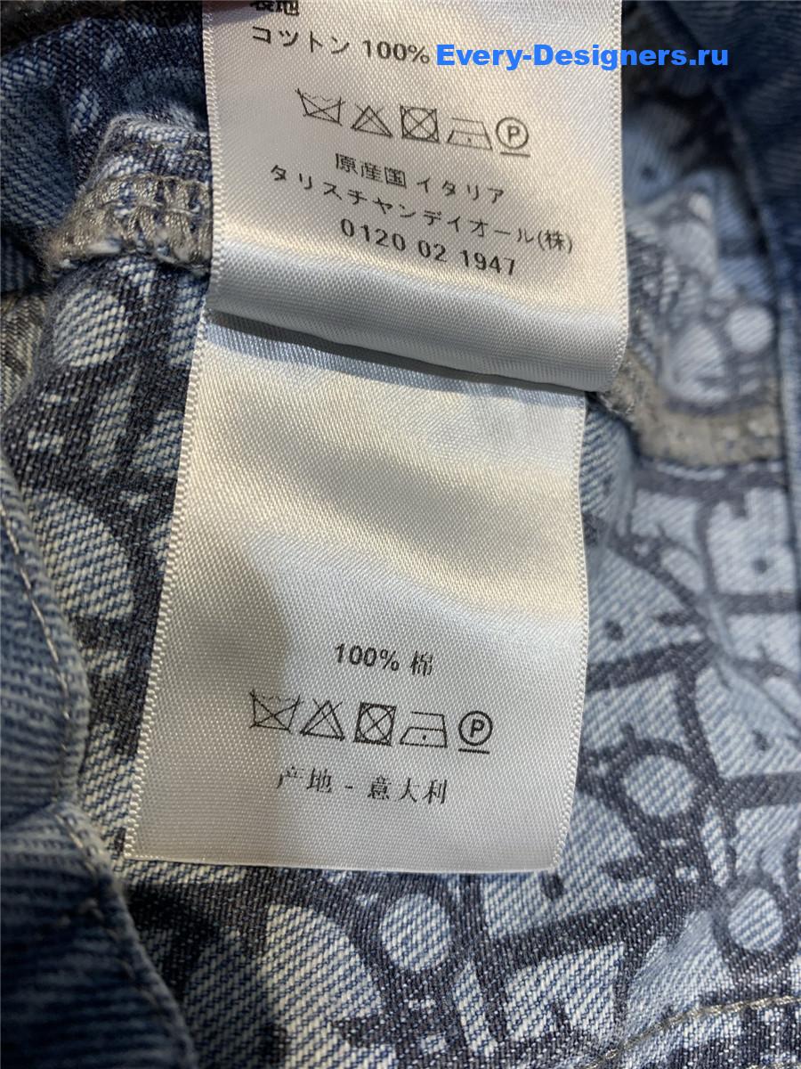 D10r light blue bee embroidered denim jacket