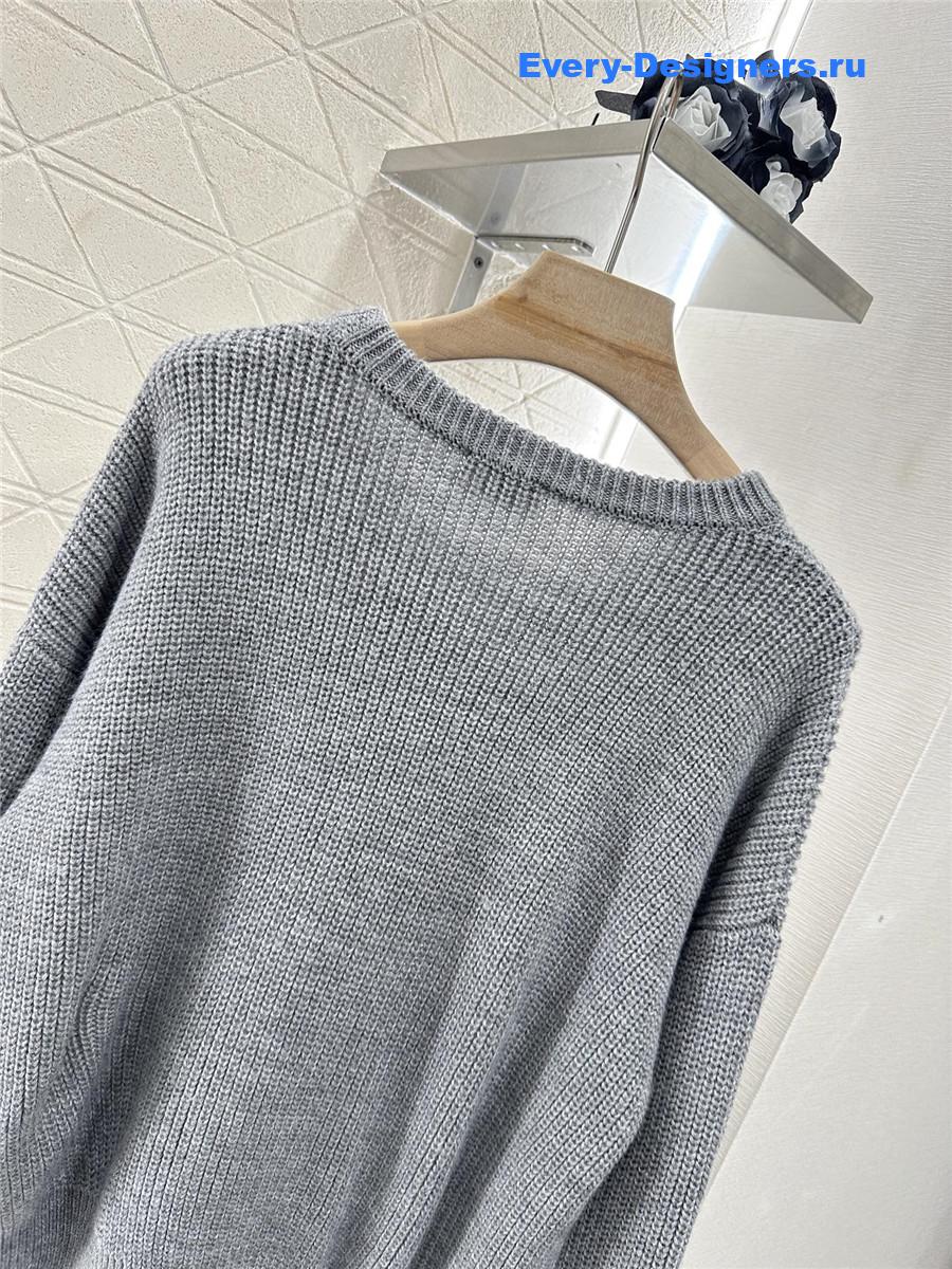 Ce1i*e triomphe gray sweater