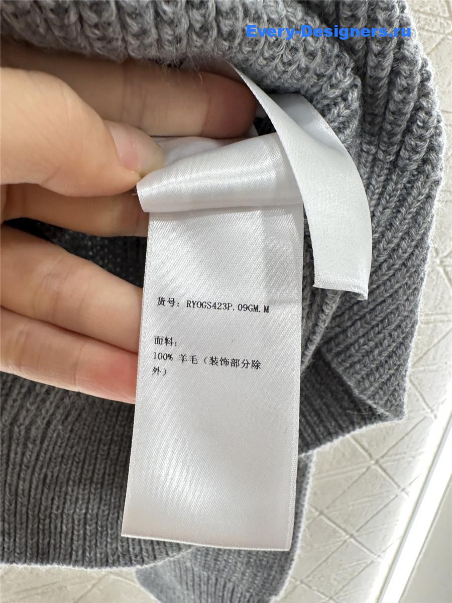 Ce1i*e triomphe gray sweater