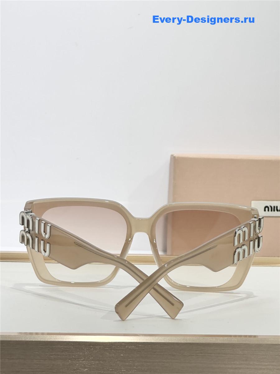 Miu Miu SMU081Z Sunglasses