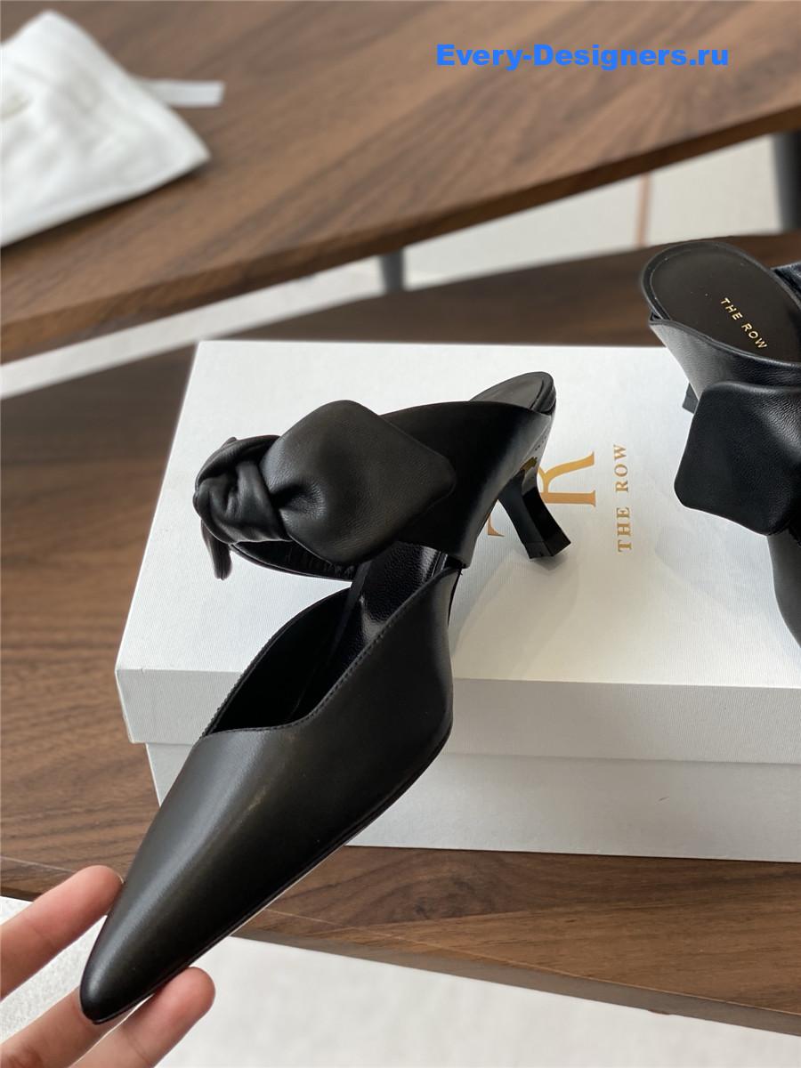 The R0w coco black leather mules