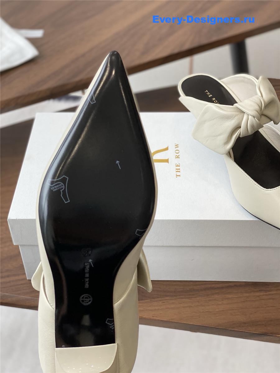 The R0w coco white leather mules