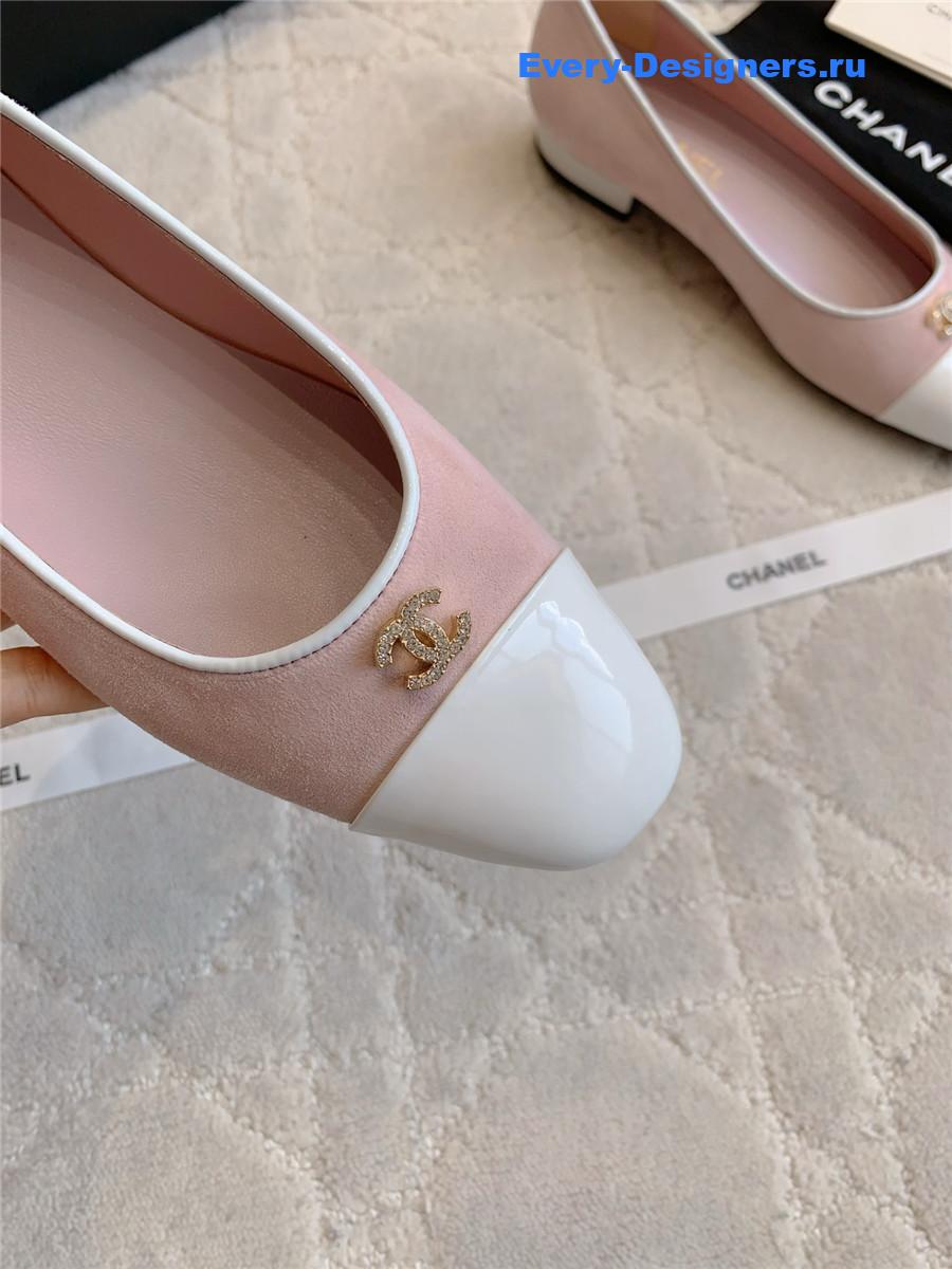 ch**el pink D1am0nd buckle flats