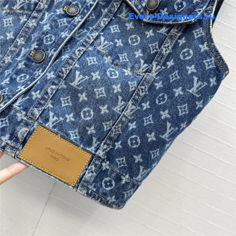 l0vis Vvtt0n sleeveless monogram denim jacket