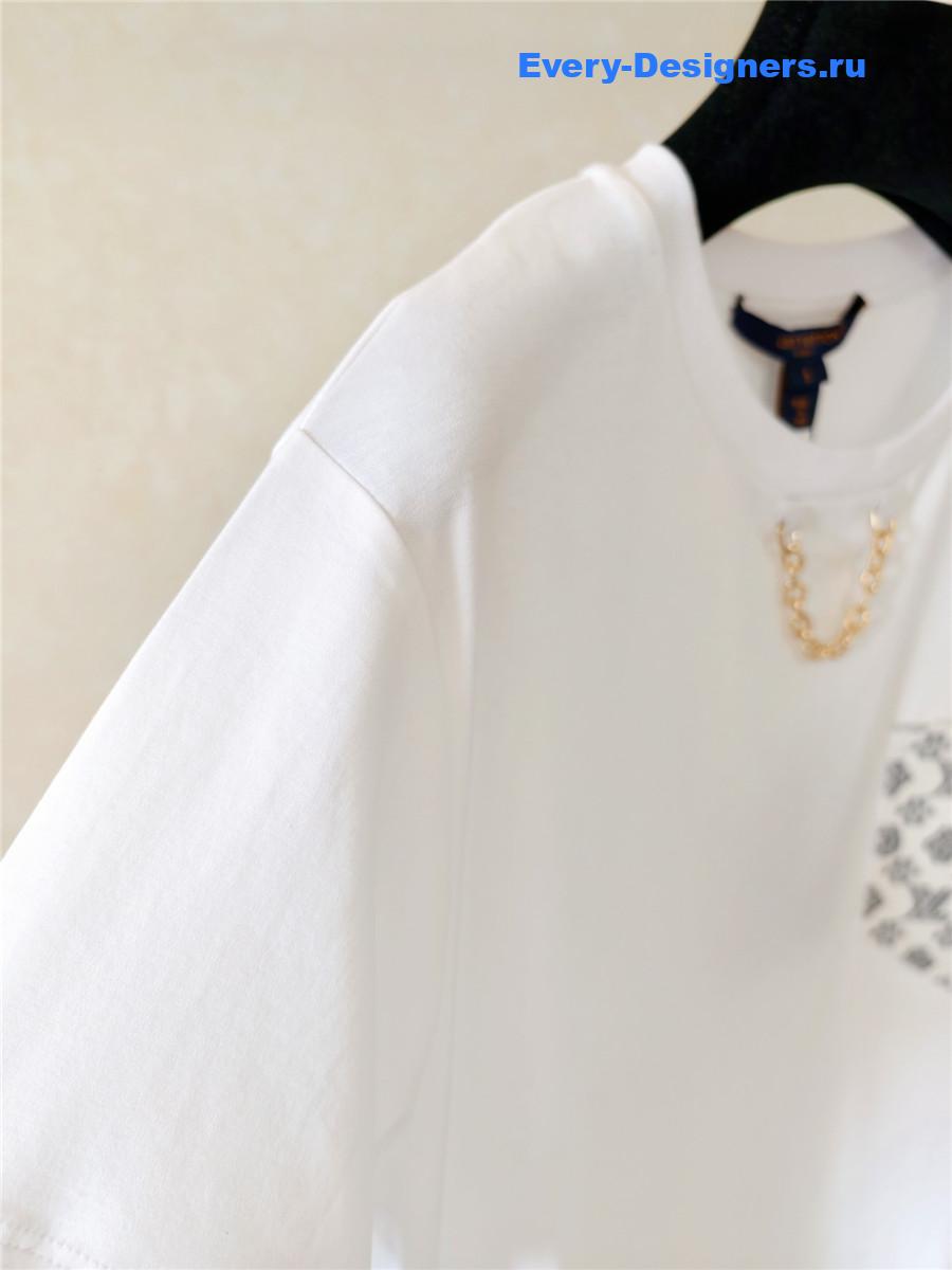 l0vis Vvtt0n white monogram pocket tee