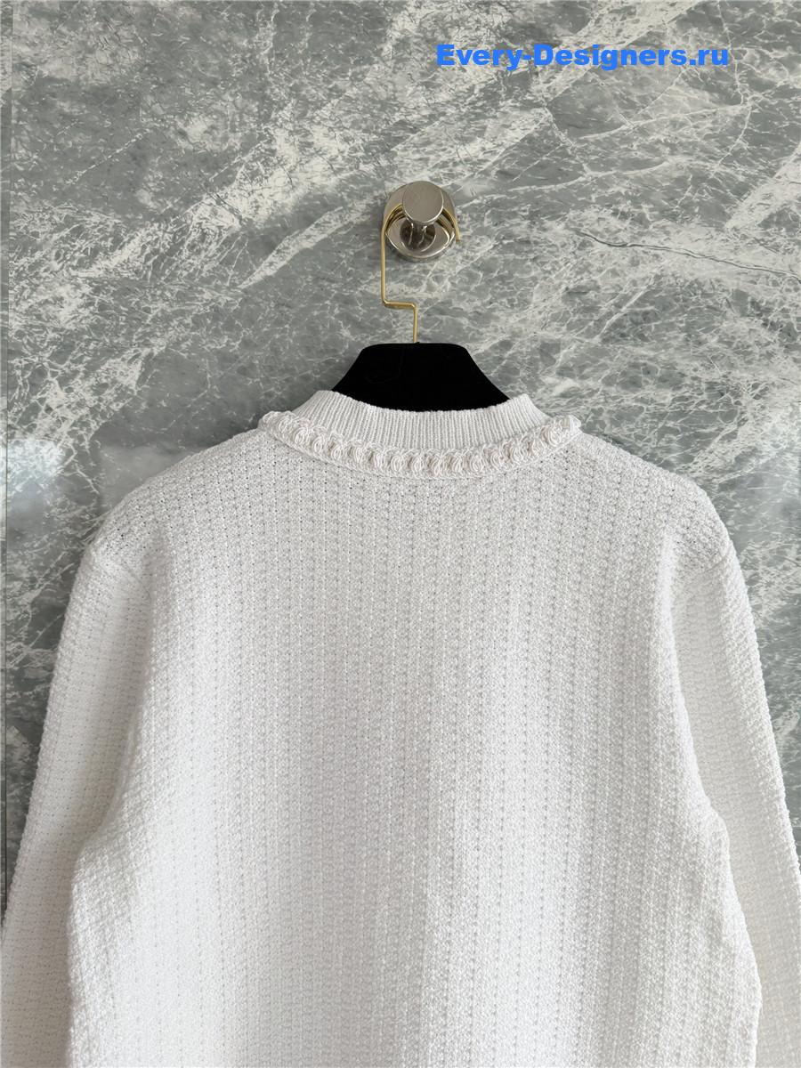Ch**el white crewneck knit long sleeve
