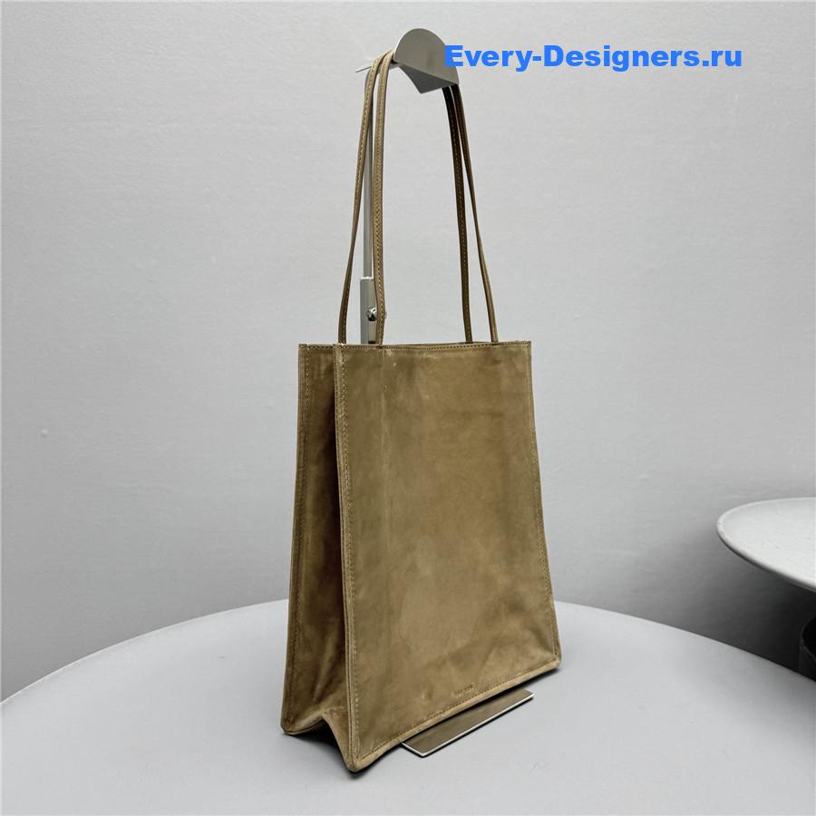 The R0w yellow small to go tote