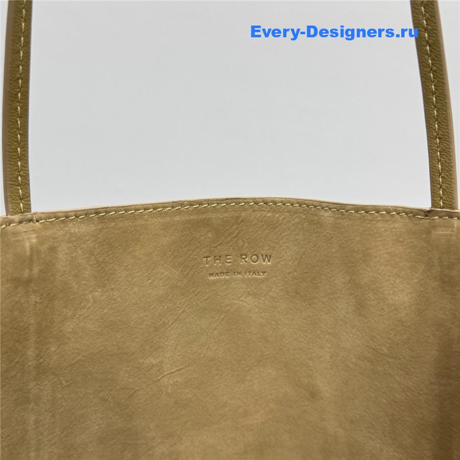 The R0w yellow small to go tote