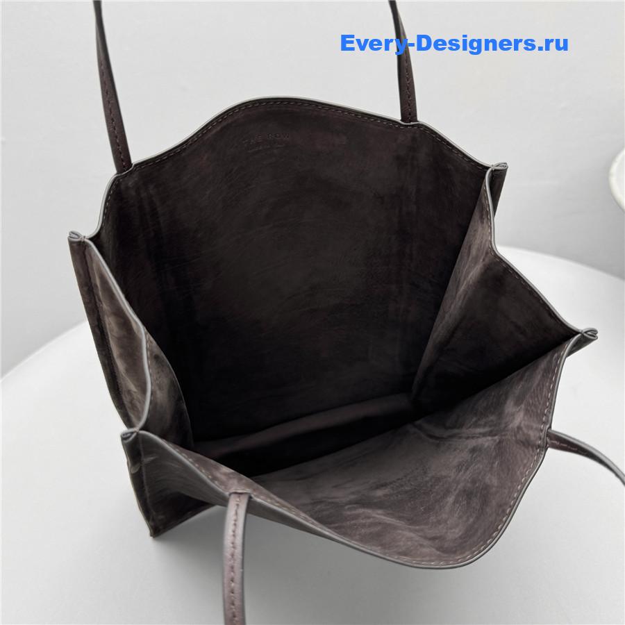 The R0w brown small to go tote