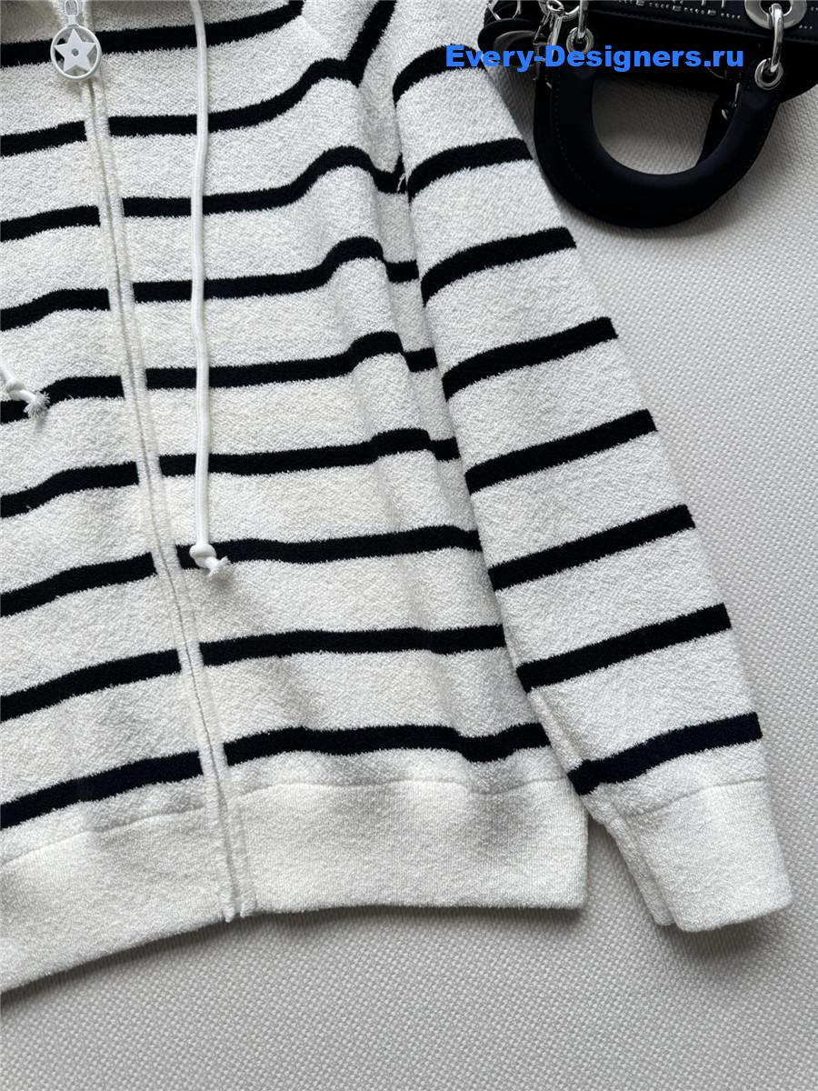 D10r navy & white d-stripe wool-silk knit sweater