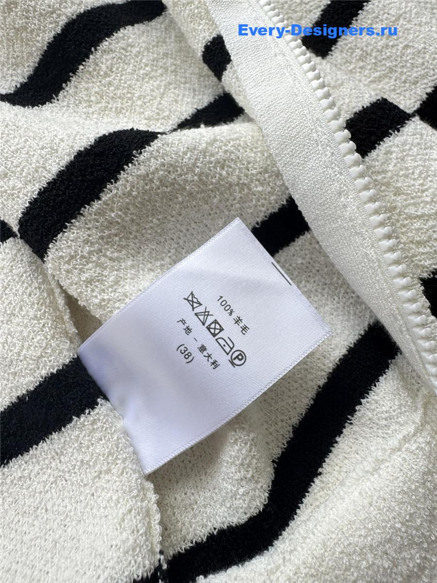 D10r navy & white d-stripe wool-silk knit sweater