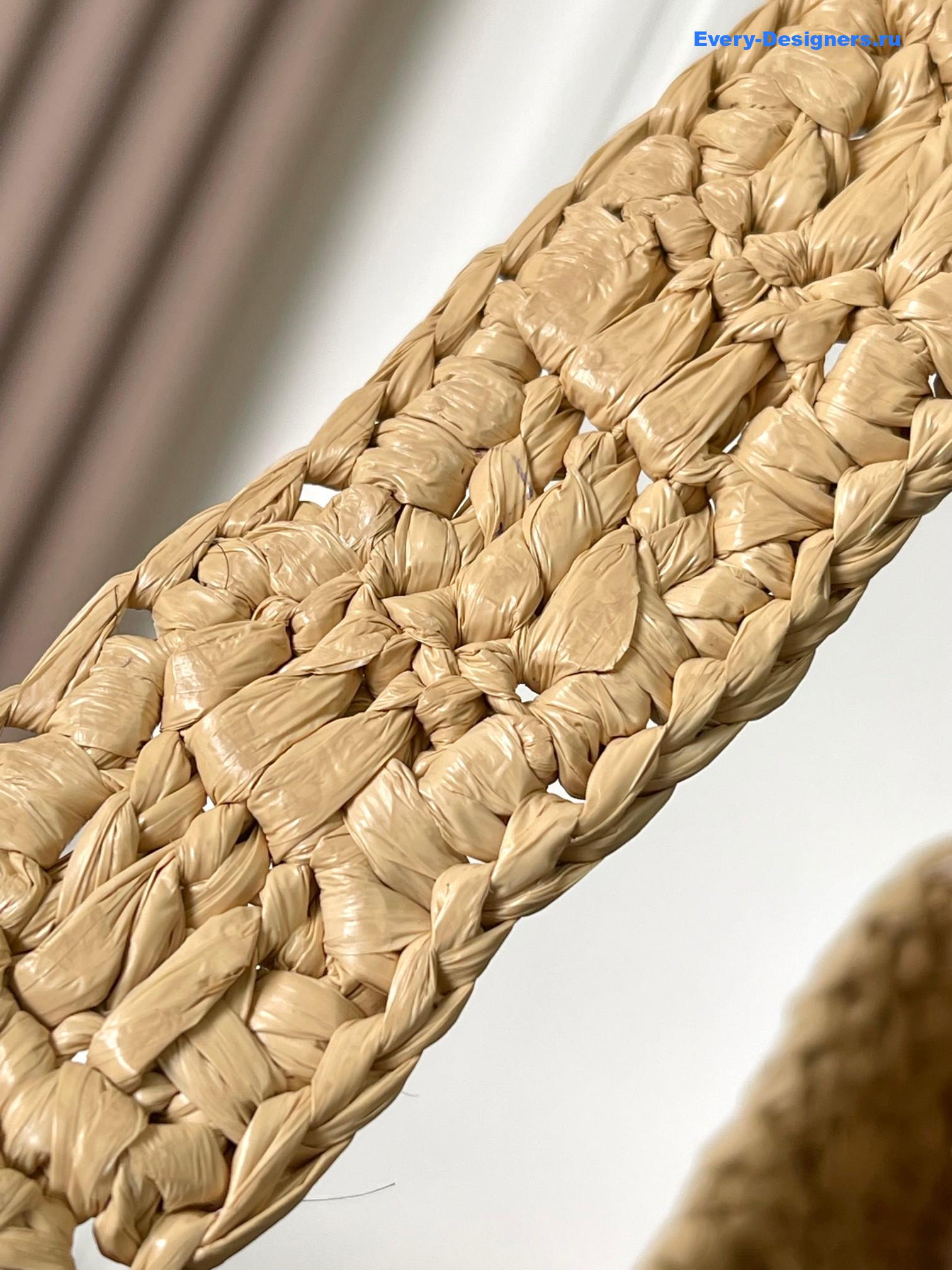 Ce1i*e cabas triangle in raffia and calfskin