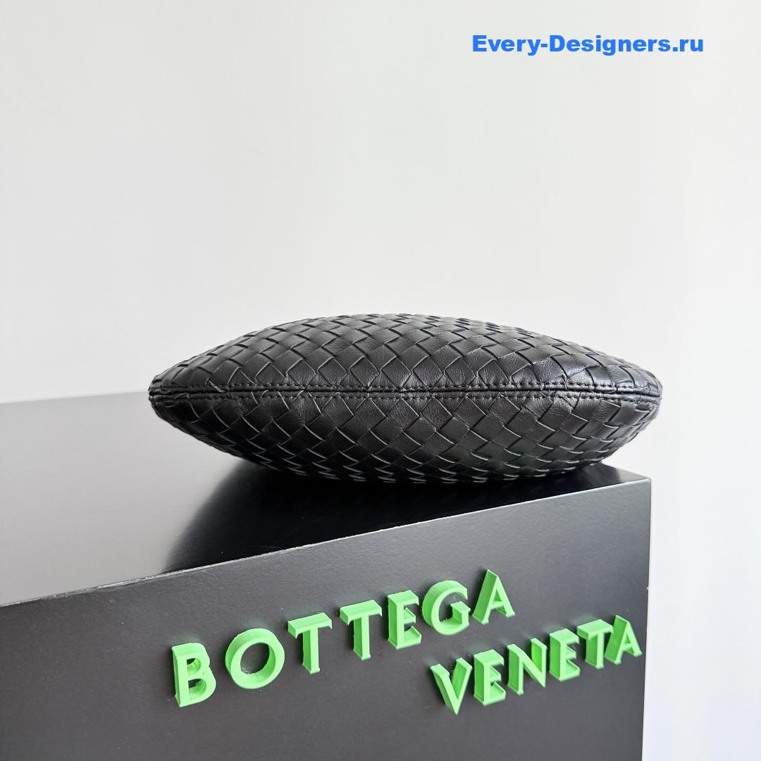 b0tt*ga Ven*ta small veneto in black