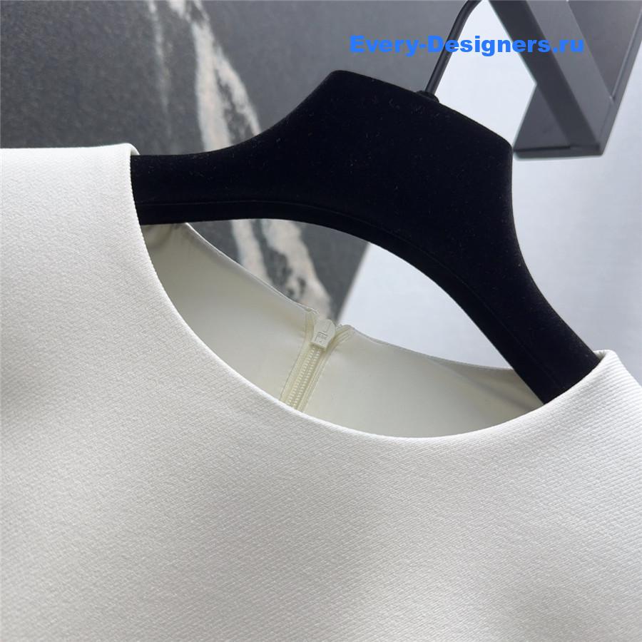 D10r cd white sleeveless dress