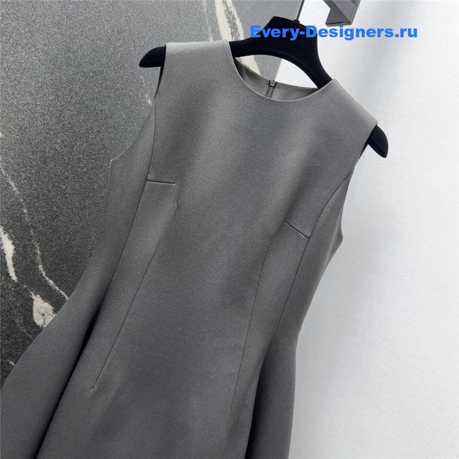 D10r cd grey sleeveless dress