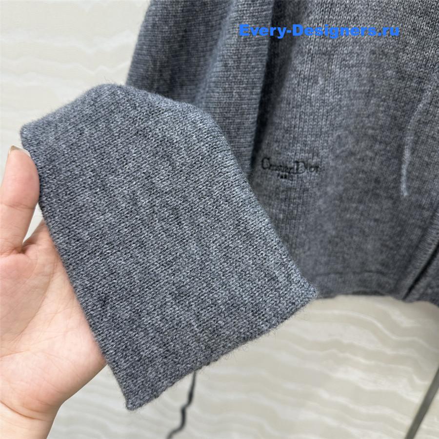 D10r gray hooded zipped cardigan