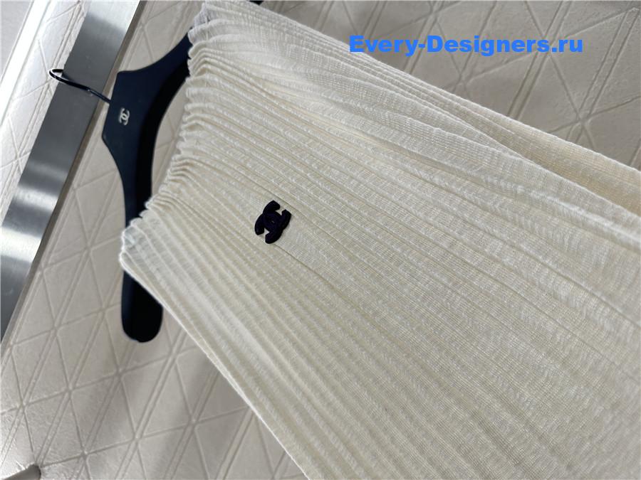 Ch**el halterneck pleated knitted vest dress