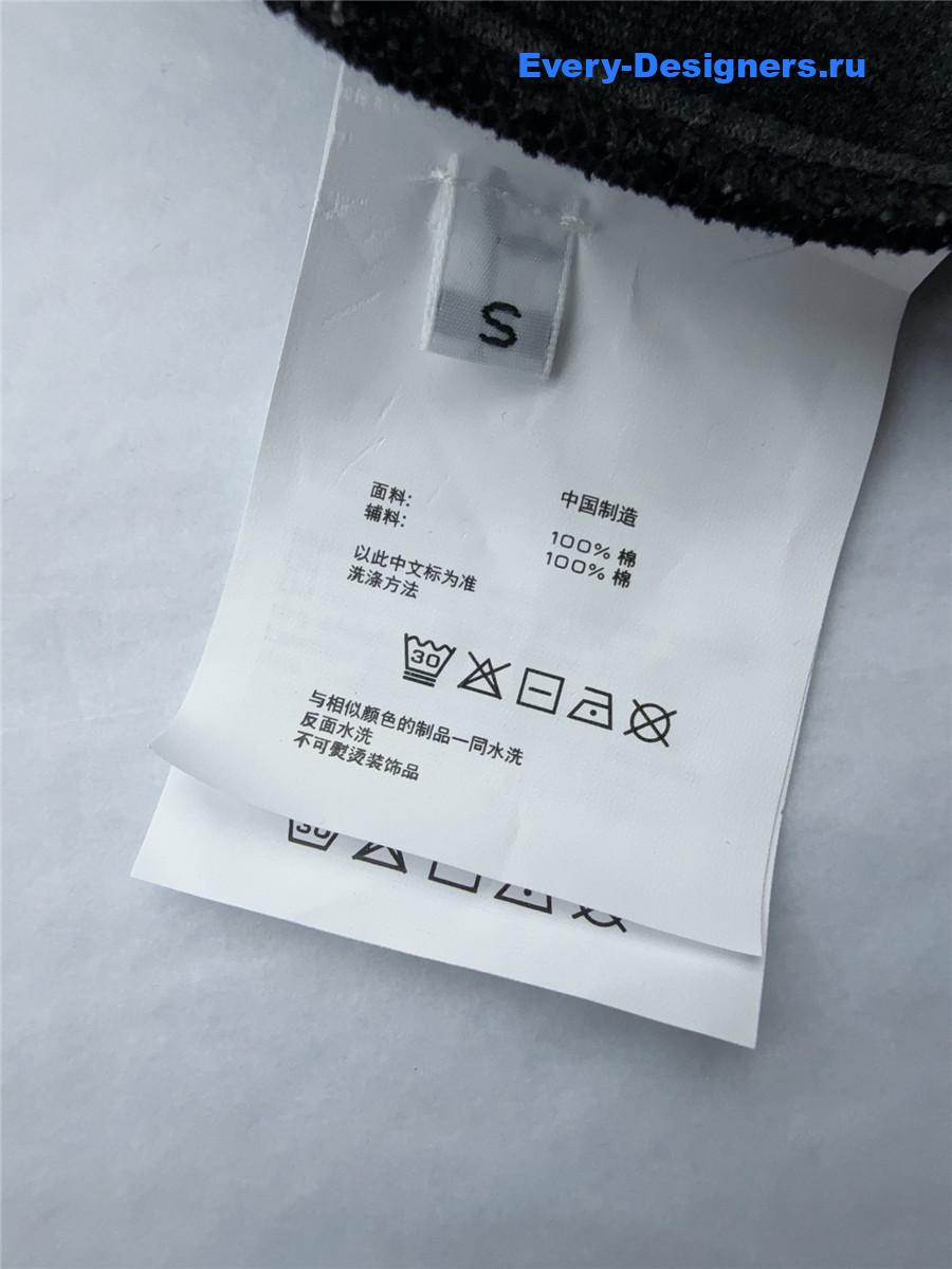 A1exa*der wang black logo shorts