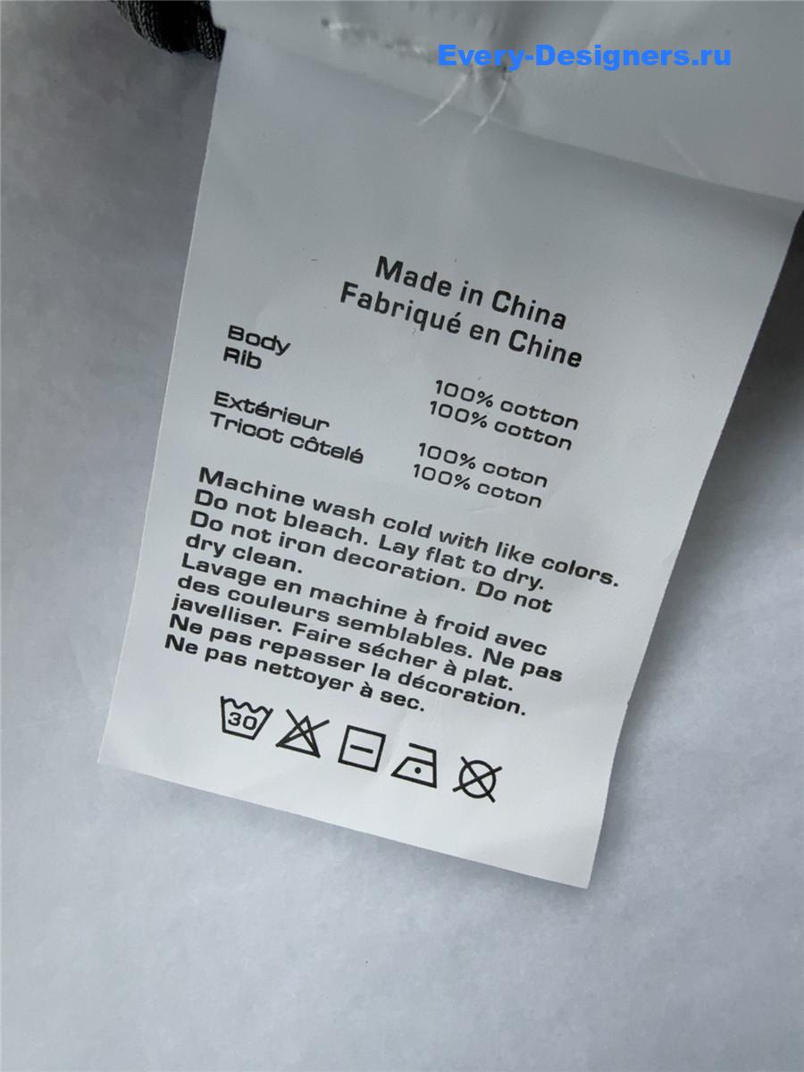 A1exa*der wang black logo shorts