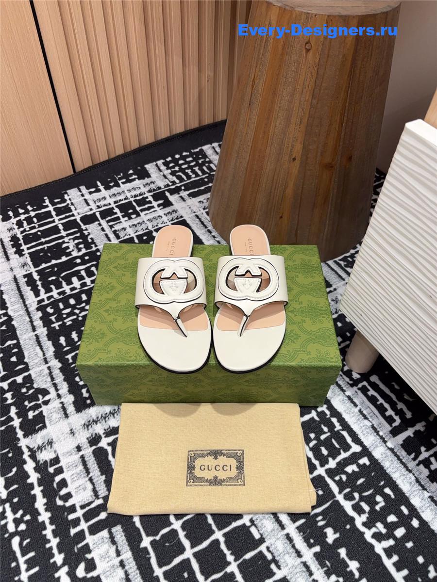 Gvc*1 gg white leather sandals