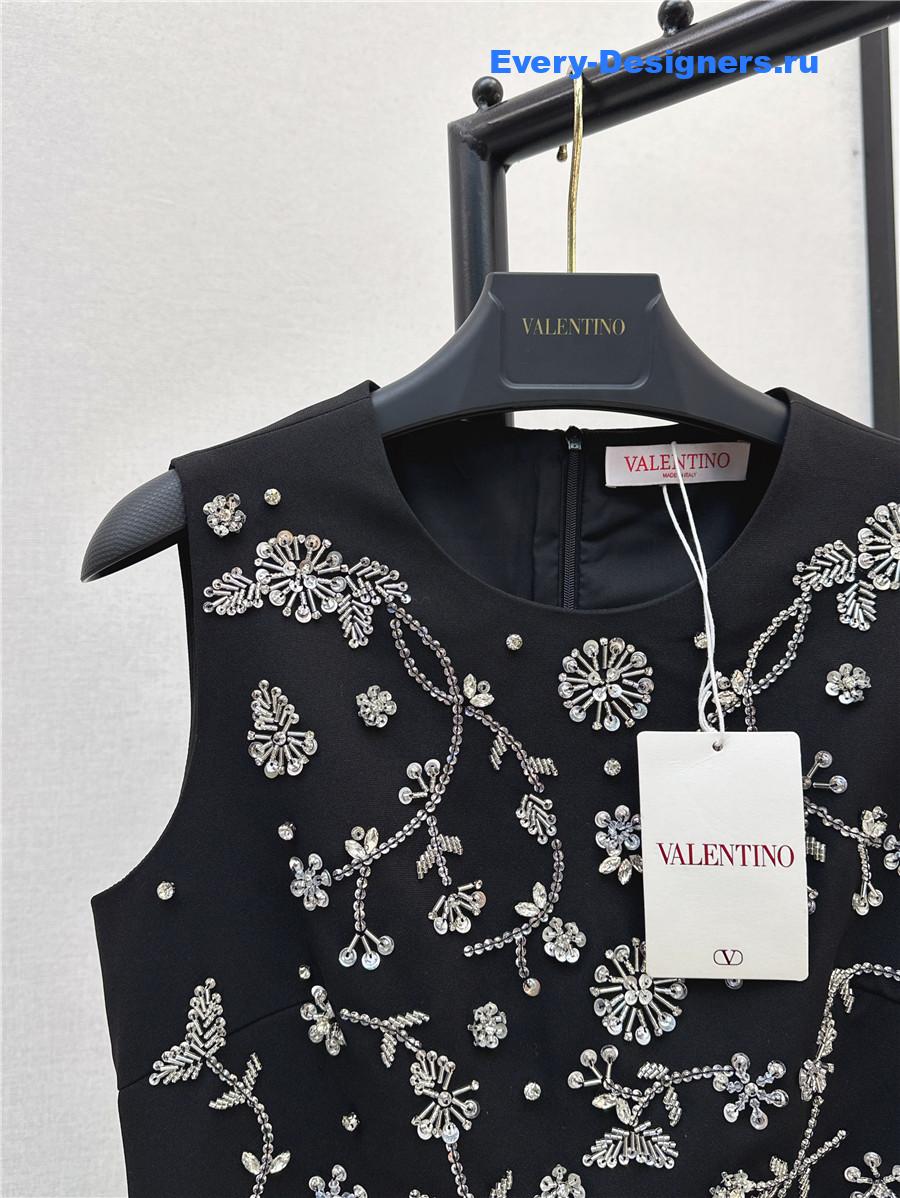 Va1e*ntin0 floral beaded dress