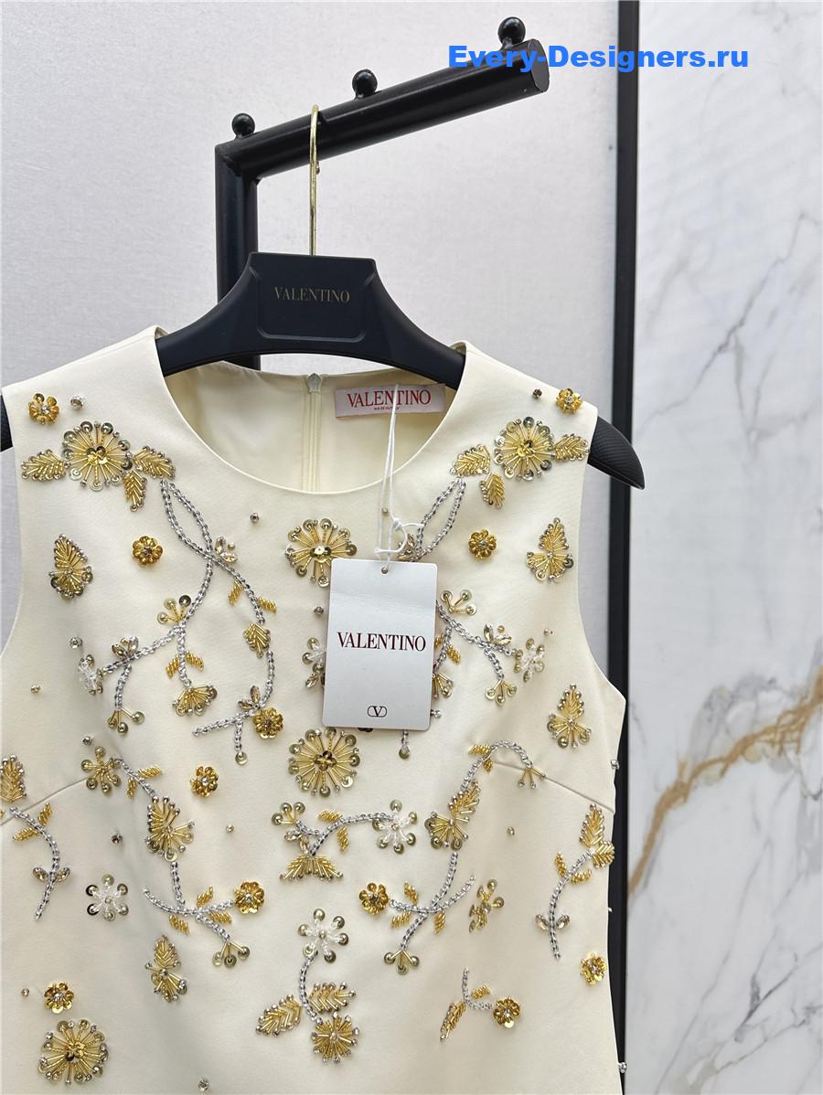 Va1e*ntin0 white beaded dress