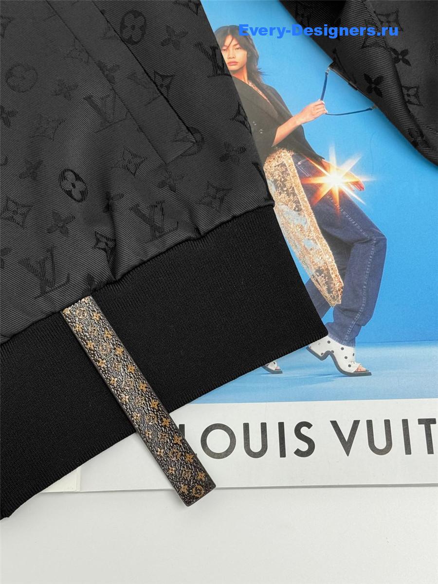 l0vis Vvtt0n embossed monogram jacket