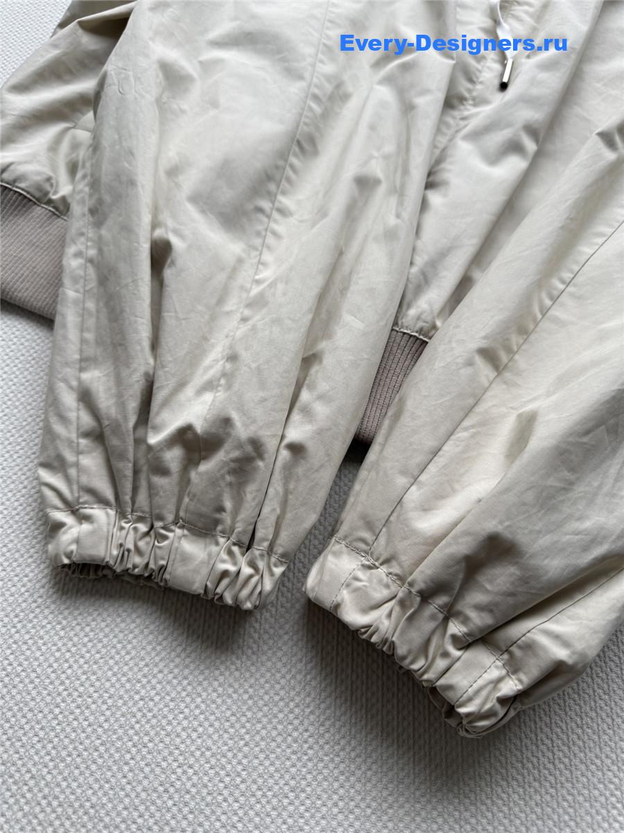 l0vis Vvtt0n ruffle collar bomber