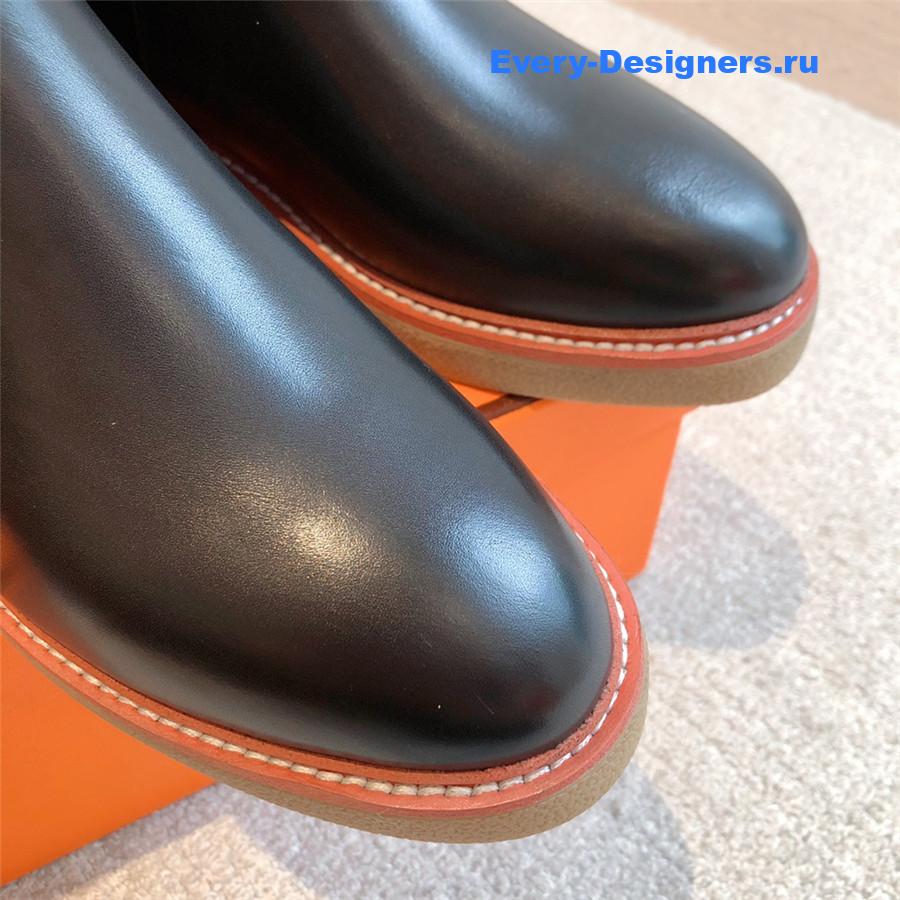 H**me5 calfskin history black ankle boots