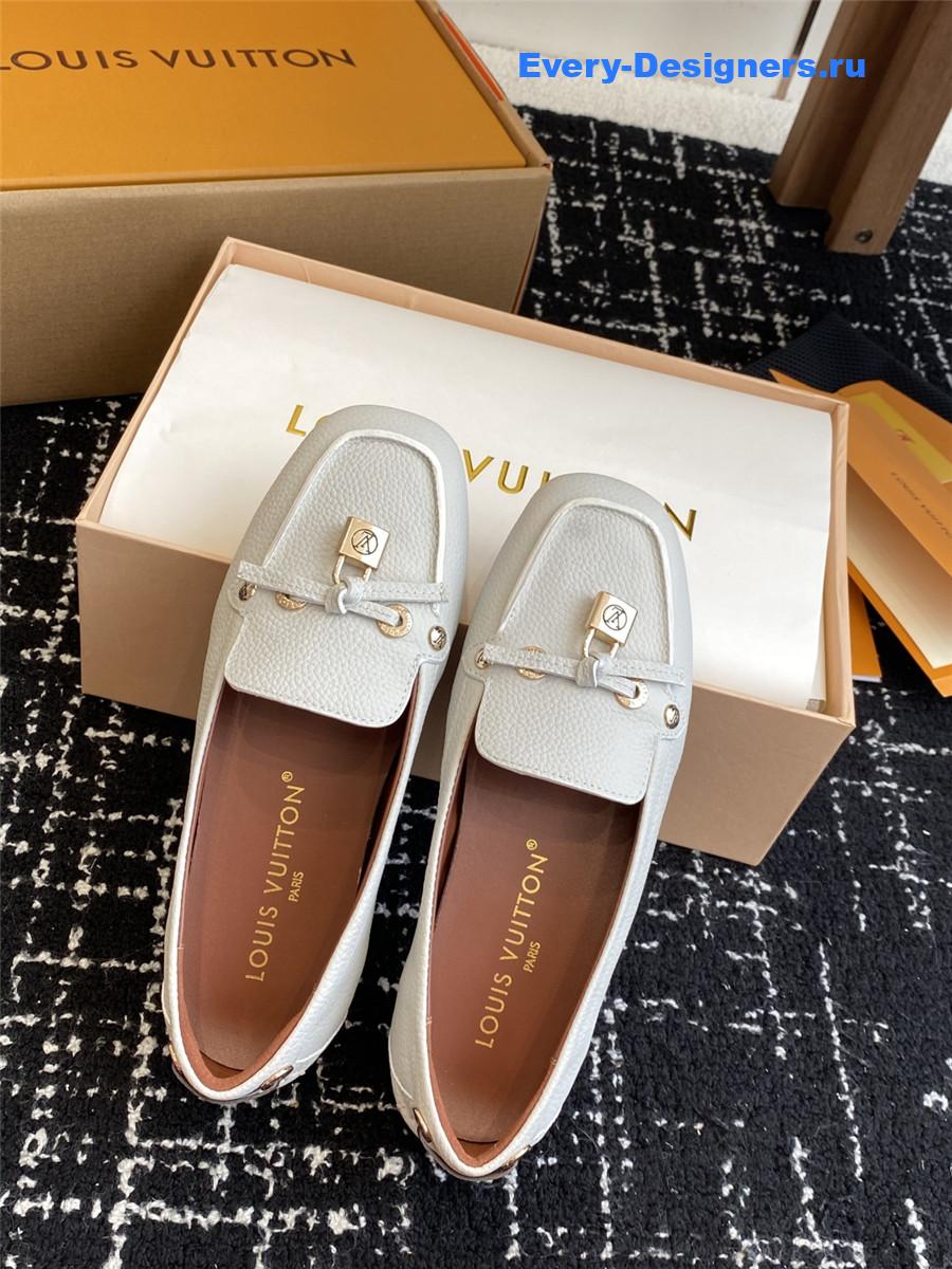l0vis Vvtt0n gloria white loafers
