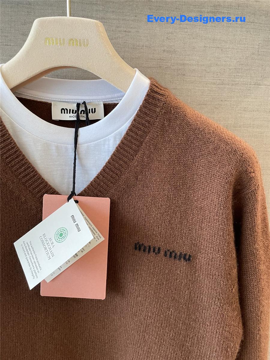 Miu Miu V-Neck Cashmere Crop Sweater