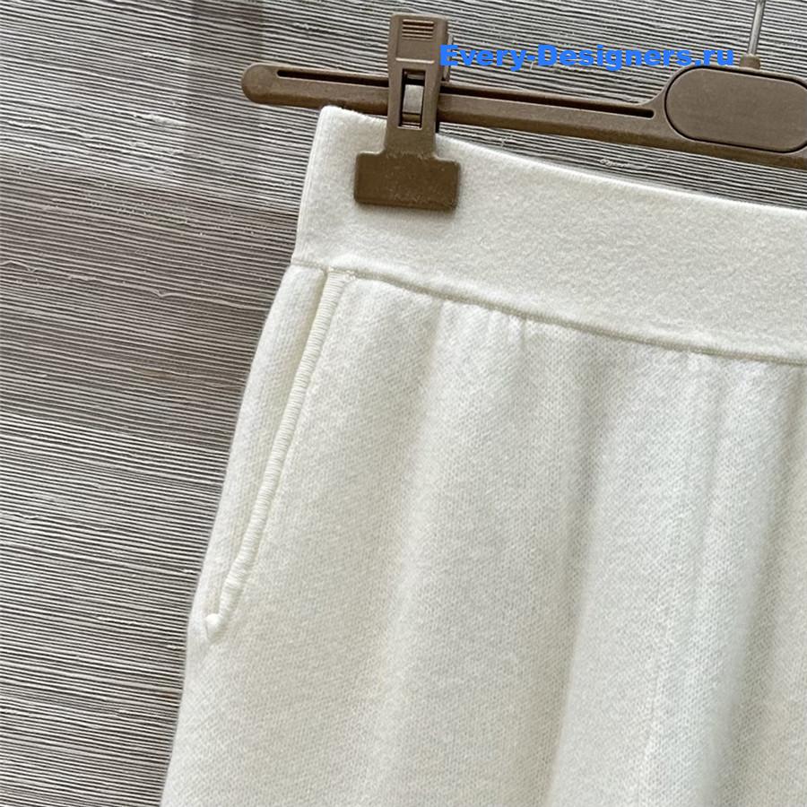 L0r0 P1ana off-white cashmere suit