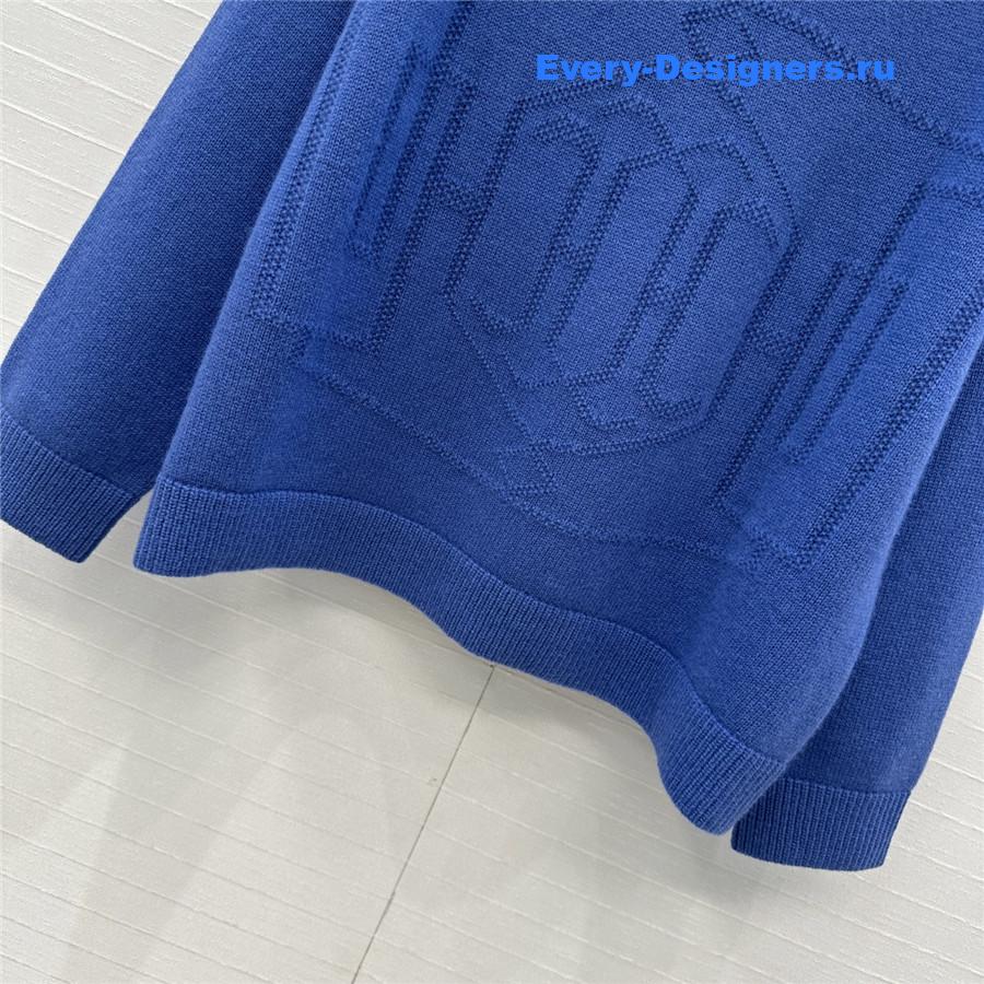 H**me5 blue cashmere turtleneck