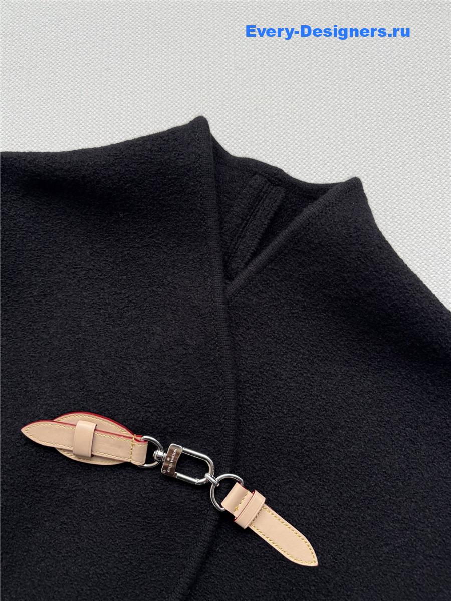 l0vis Vvtt0n black cape coat