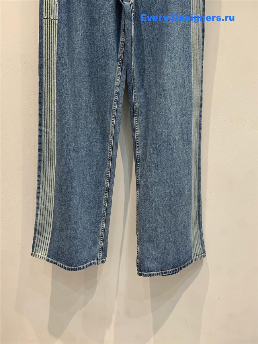 D10r graphique flared jeans