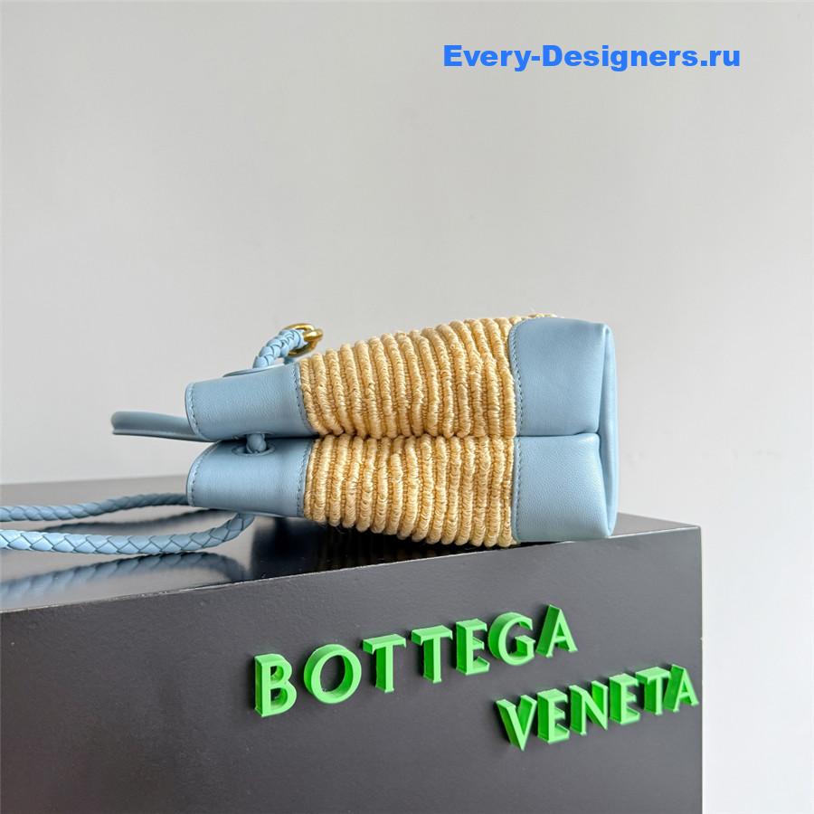 b0tt*ga Ven*ta andiamo small tote in blue