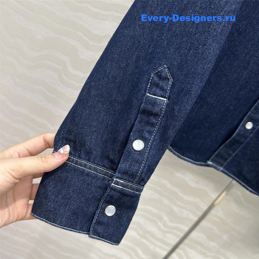 l0vis Vvtt0n monogram pocket denim shirt