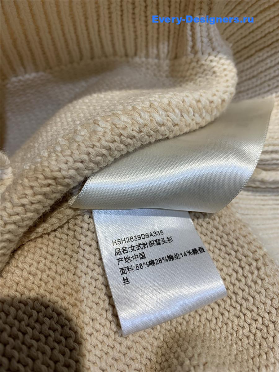 H**me5 cashmere long-sleeve sweater