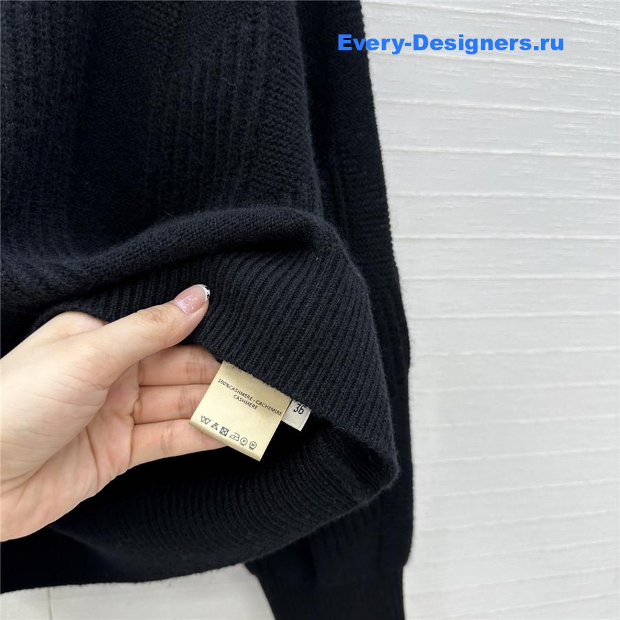 H**me5 logo jacquard black cashmere sweater