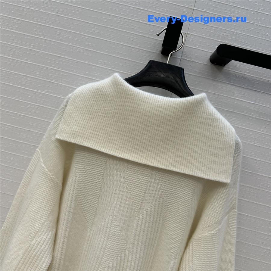 H**me5 logo jacquard white cashmere sweater