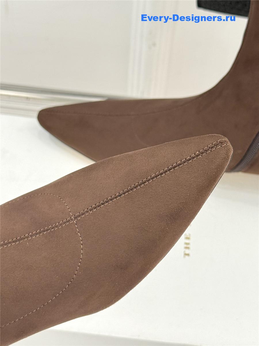 The R0w suede pointy toe boots
