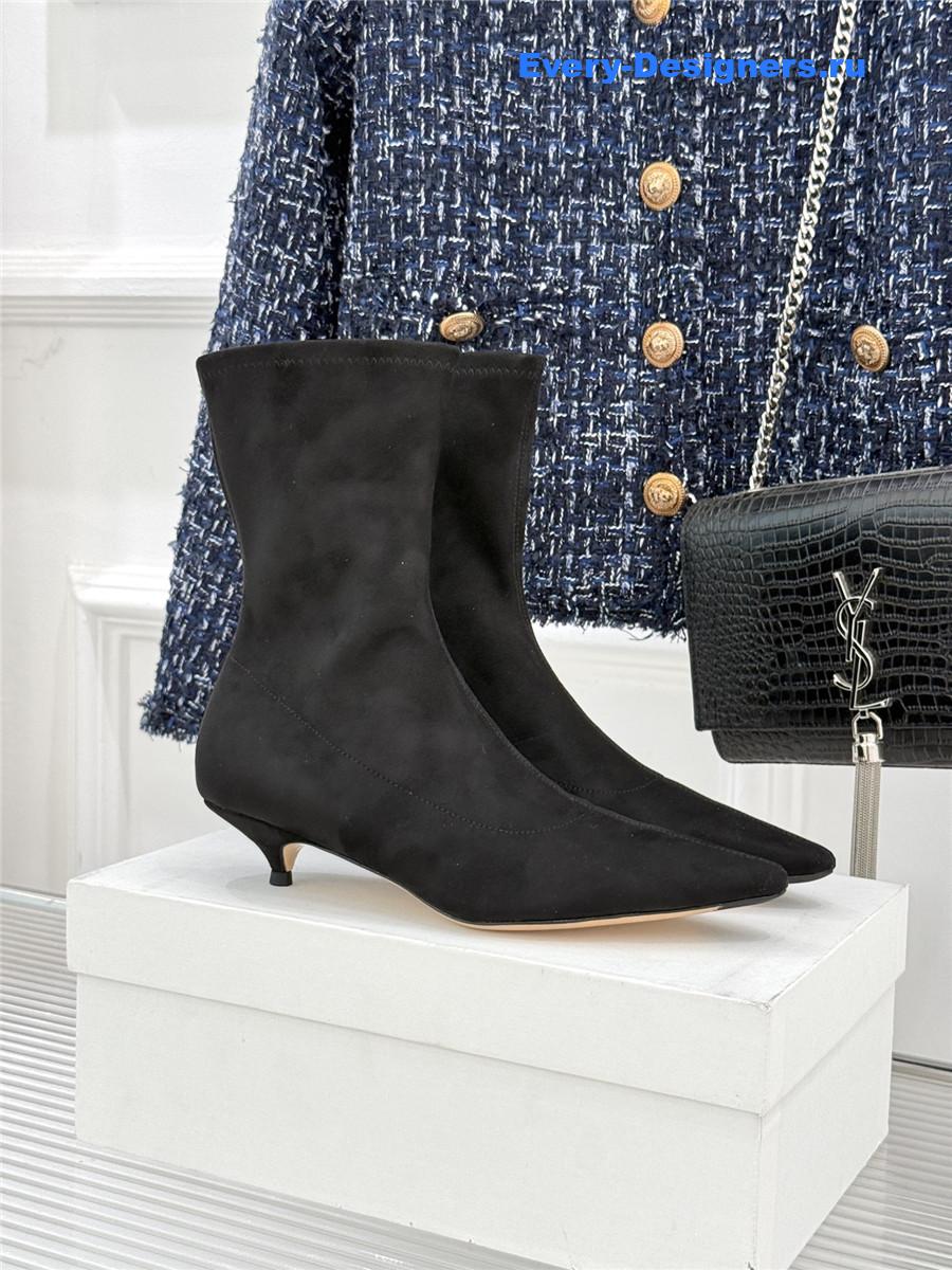 The R0w black suede pointy toe boots