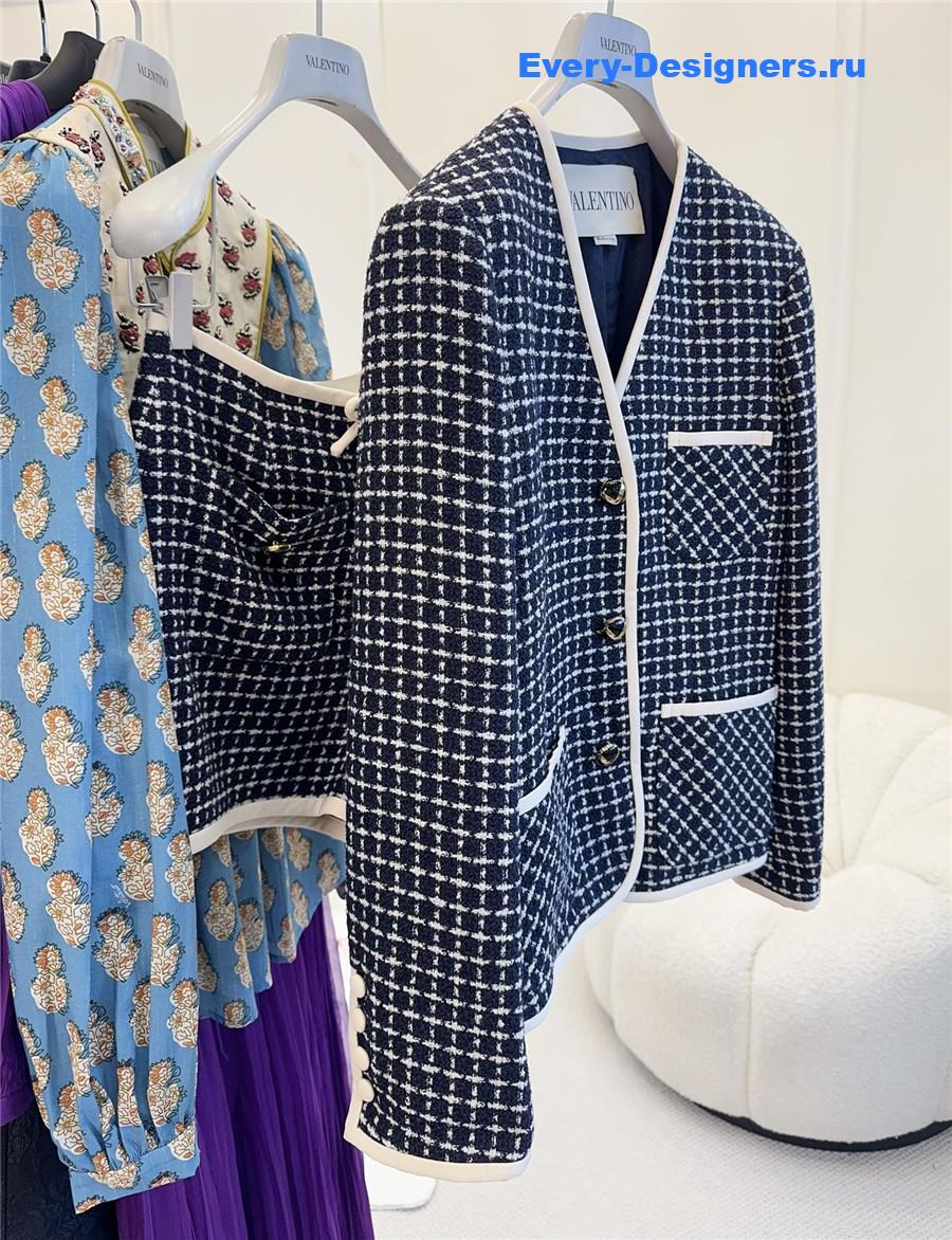 Va1e*ntin0 blue v neck check jacket set